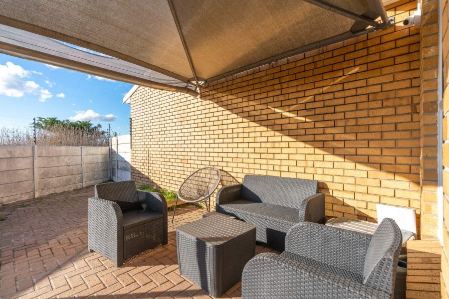 To Let 2 Bedroom Property for Rent in Milnerton Ridge Western Cape